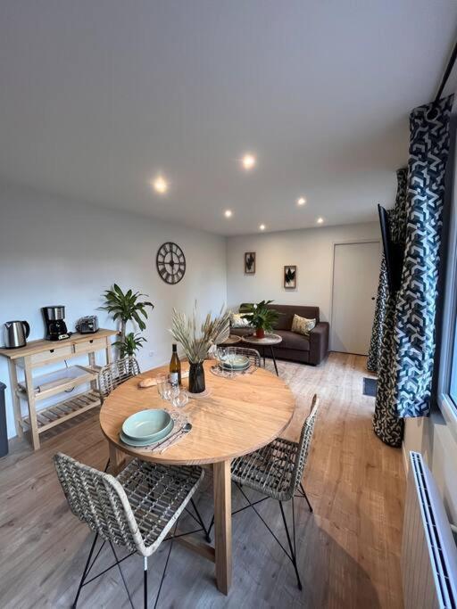 Beau Loft Room Proche Mont Saint Michel Jaccuzi Illimite En Plein Centre Αβράνς Εξωτερικό φωτογραφία